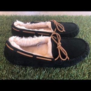 Ugg Dakota water resistant slippers